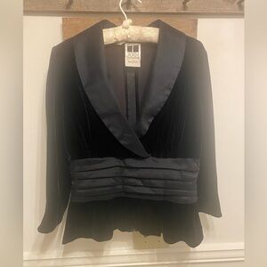 Tadashi Neiman Marcus  Stunning Velvet & Satin Sash Formal Top Sz 10